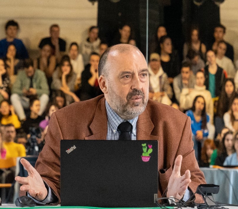 Álvaro Zaldívar