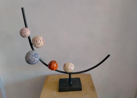 Peça de l'exposició 'Constel·lacions i satèl·lits' 