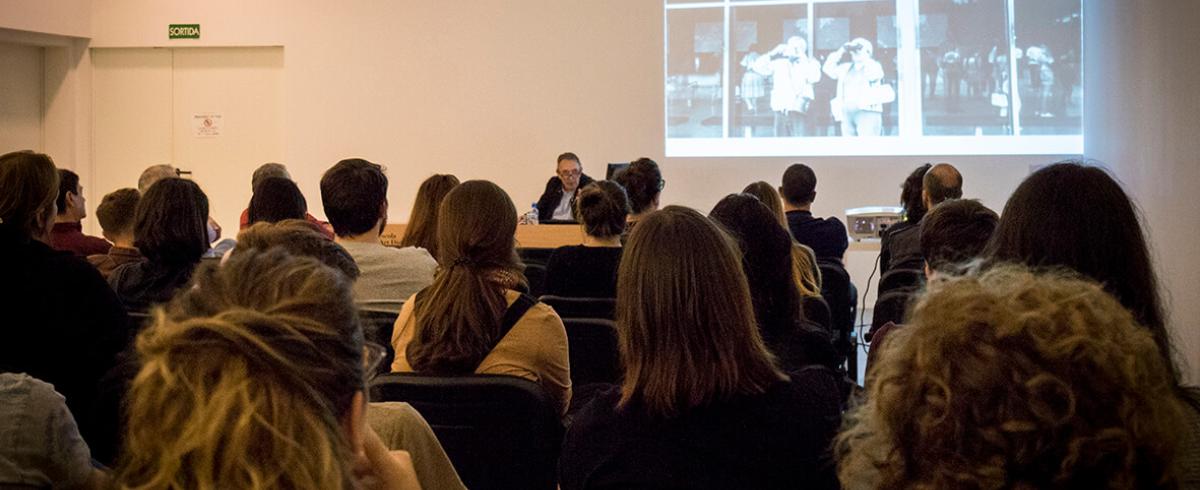 Foto il·lustrativa alumnes a l'aula