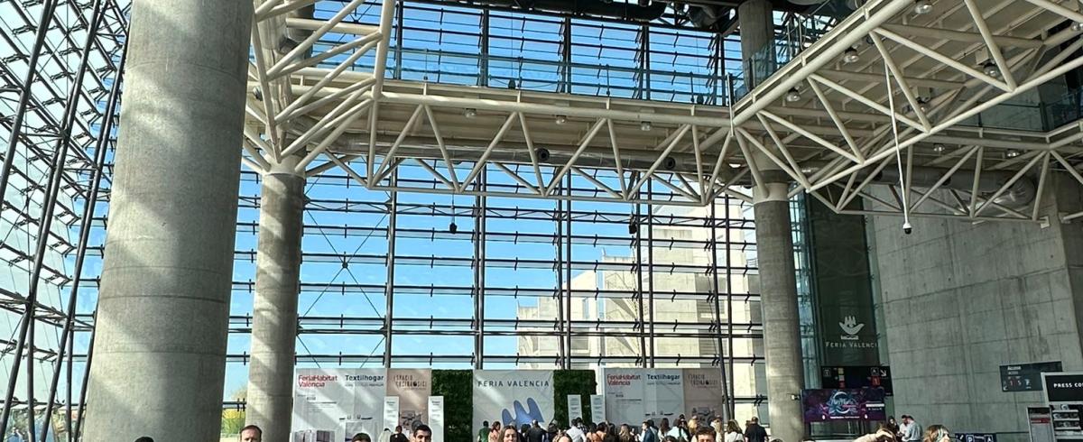 Foto alumnat a la Fira Habitat València