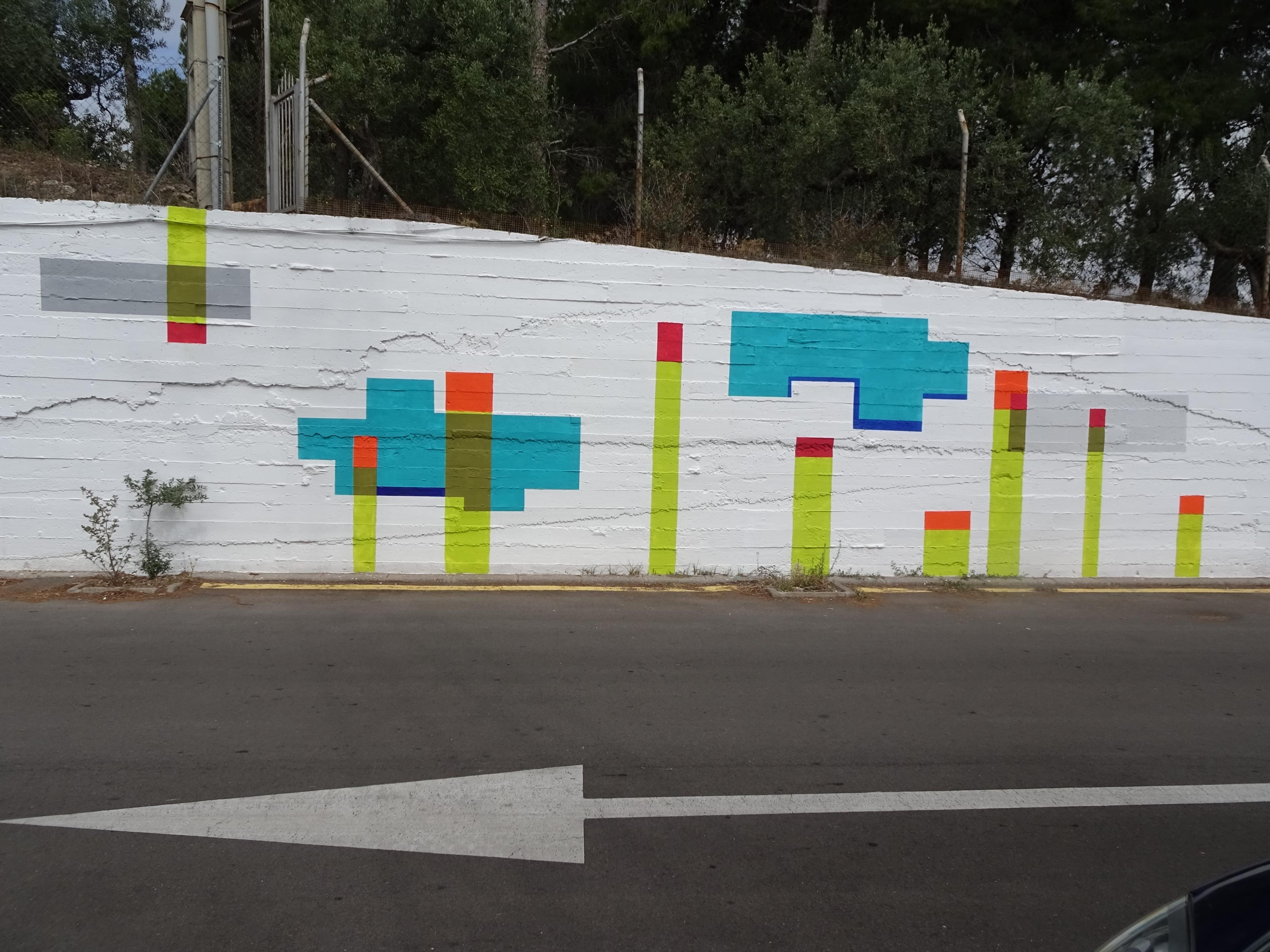 Els alumnes d’educació especial de l’escola Alba i els de l'EADTarragona pinten conjuntament un mural