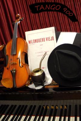 ERNESTO SANTERO 'TANGO 900'