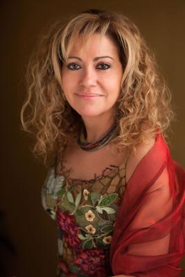 MIRACLE SEGUÍ - SOPRANO