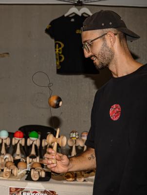 MIANZI KENDAMA