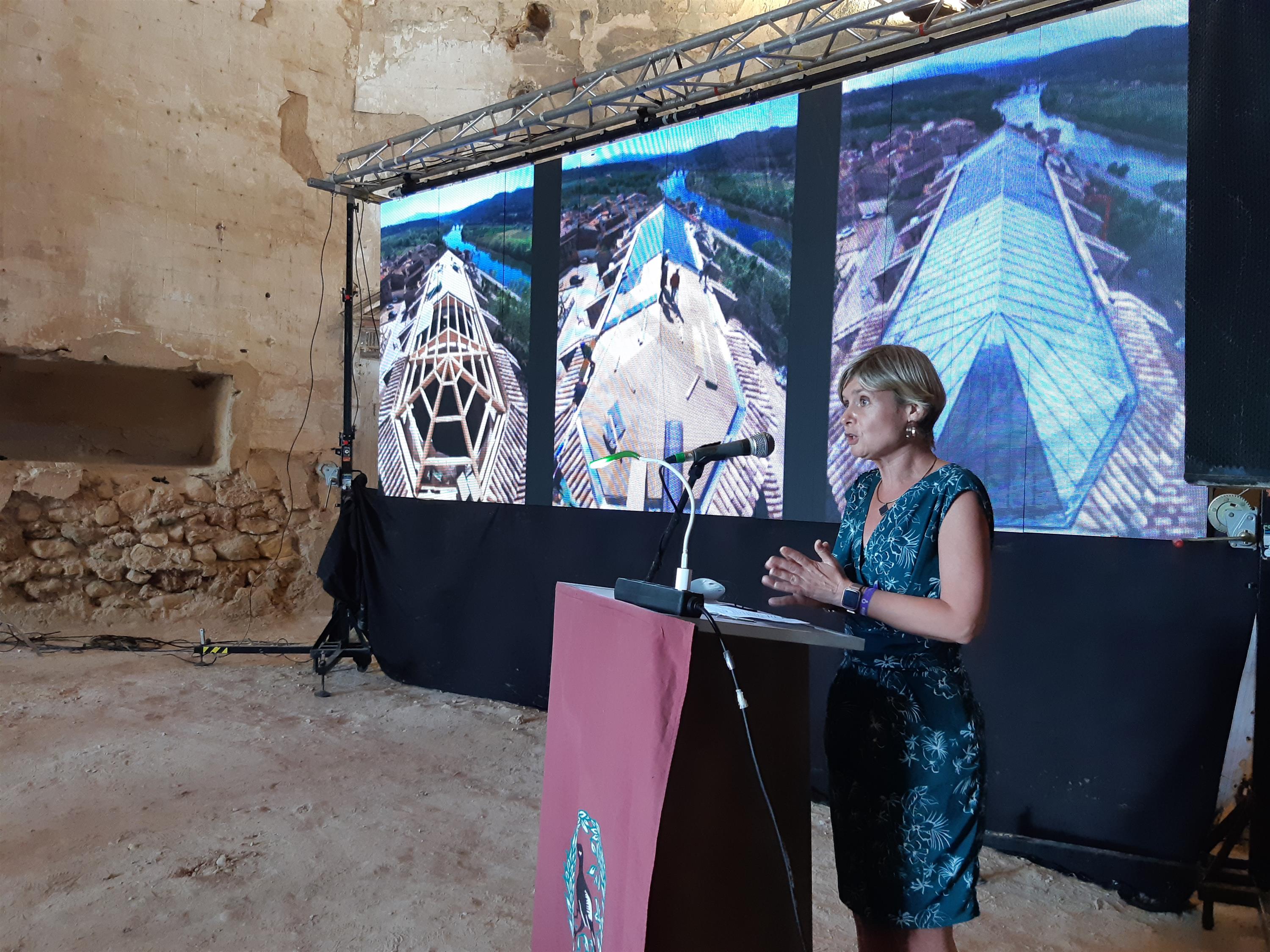 La presidenta de la Diputació, Noemí Llauradó, inaugura  a Garcia la nova coberta de l’Església Vella, 1a fase  del projecte de recuperació del temple