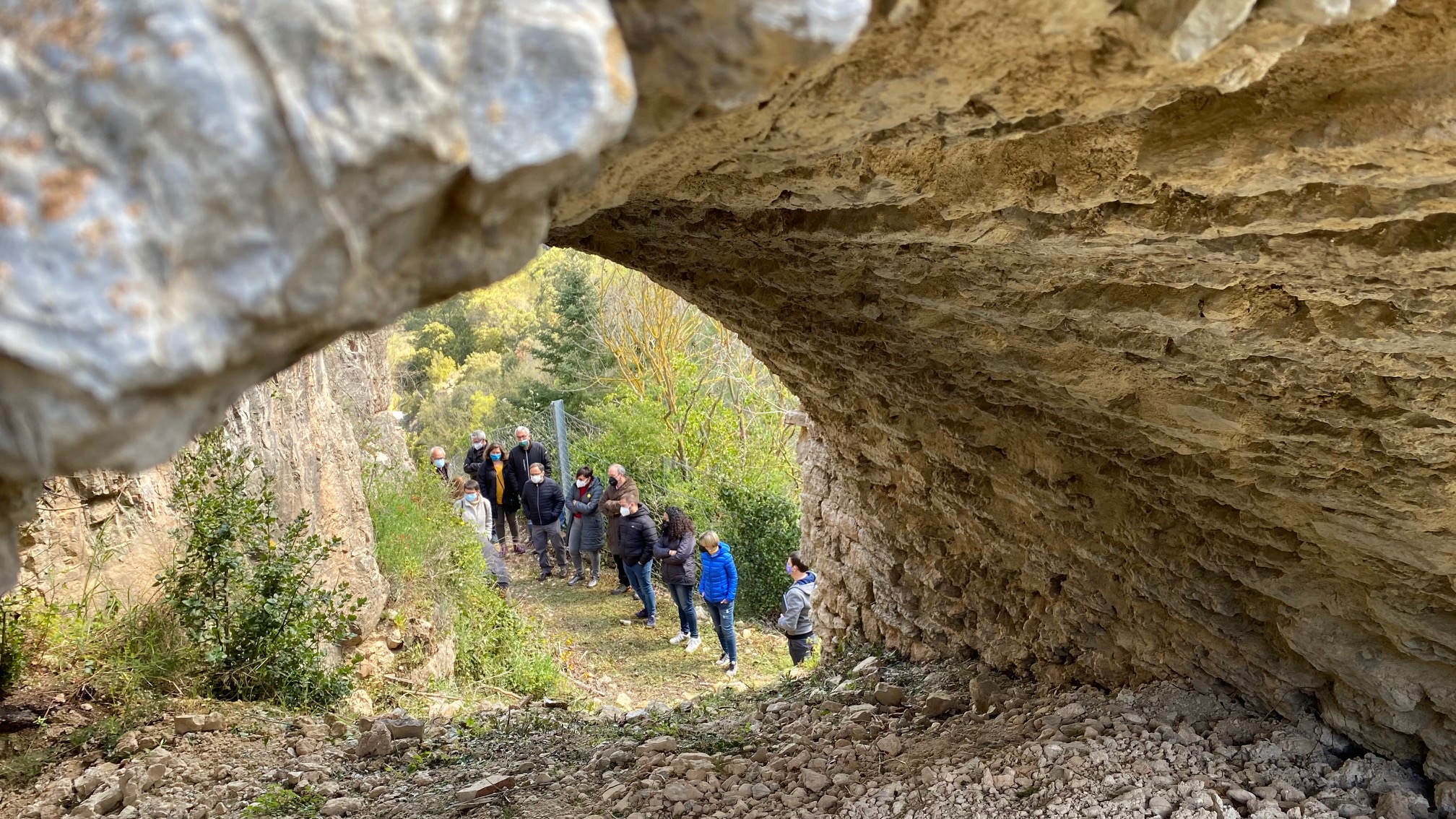 La presidenta de la Diputació visita les obres de rehabilitació del Castell de Querol, Bé Cultural d'Interès Nacional