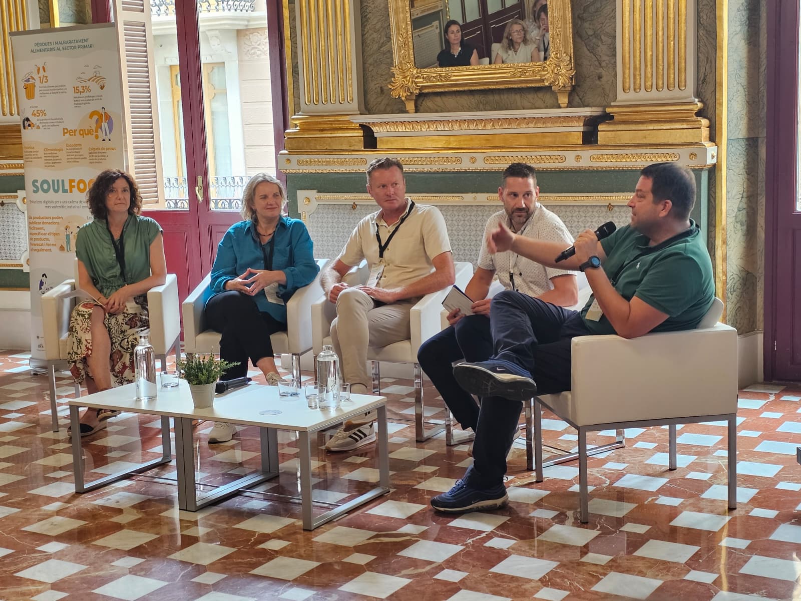 Taula rodona realitzada en la jornada de cloenda a Reus