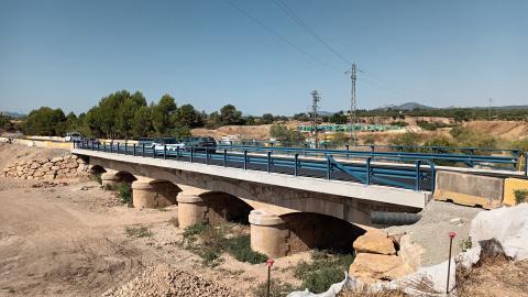 El pont sobre el riu Sec ja reobert al trànsit