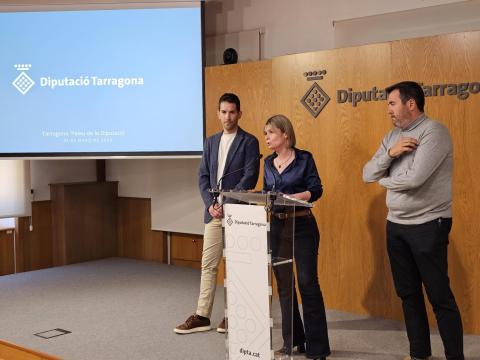 La presidenta de la Diputació, Noemí Llauradó; el diputat delegat de Concertació i Assistència Municipal, Mac Bigordà, i el diputat delegat d'Hisenda i Gestió Pressupostària, Fran Morancho