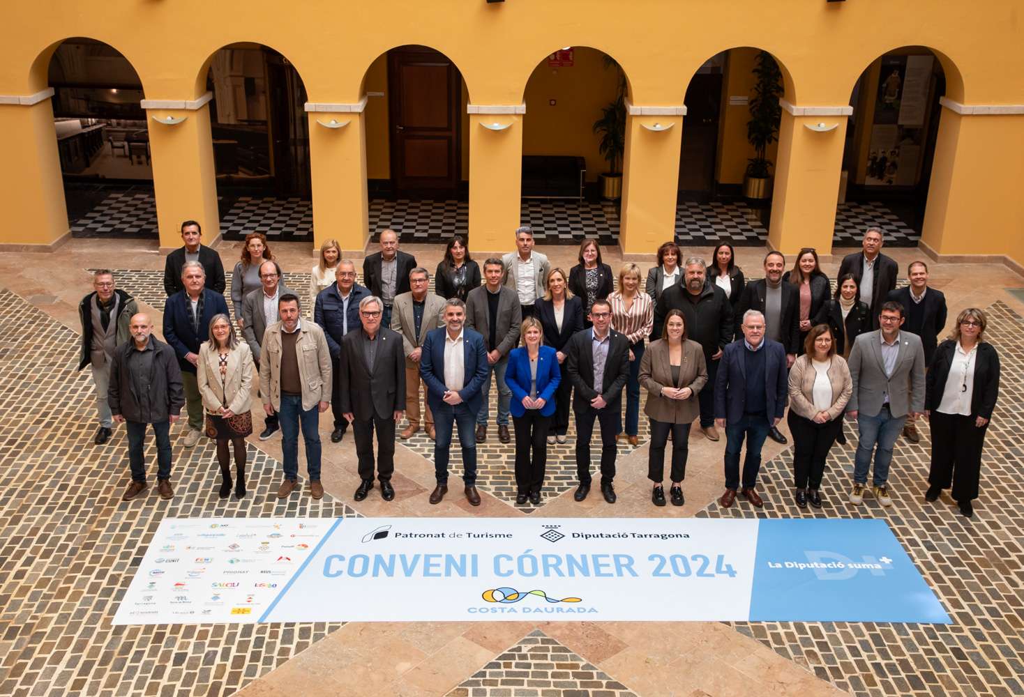 Els signants del conveni Córner d'enguany