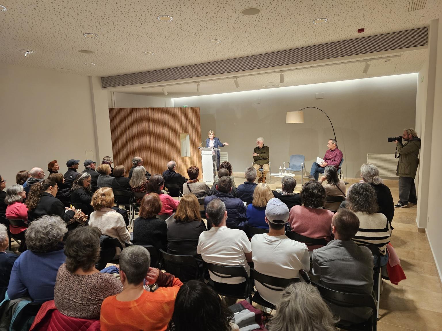 La inauguració ha aplegat un nombrós públic